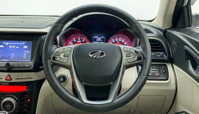 2019 Mahindra XUV300 W8 (O) 1.2 PETROL, Petrol, Manual, 75,927 km, Steering Wheel Close Up