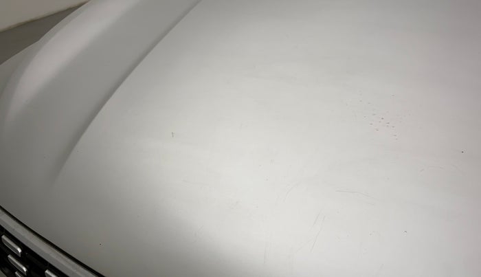 2019 Mahindra XUV300 W8 (O) 1.2 PETROL, Petrol, Manual, 75,927 km, Bonnet (hood) - Slightly dented