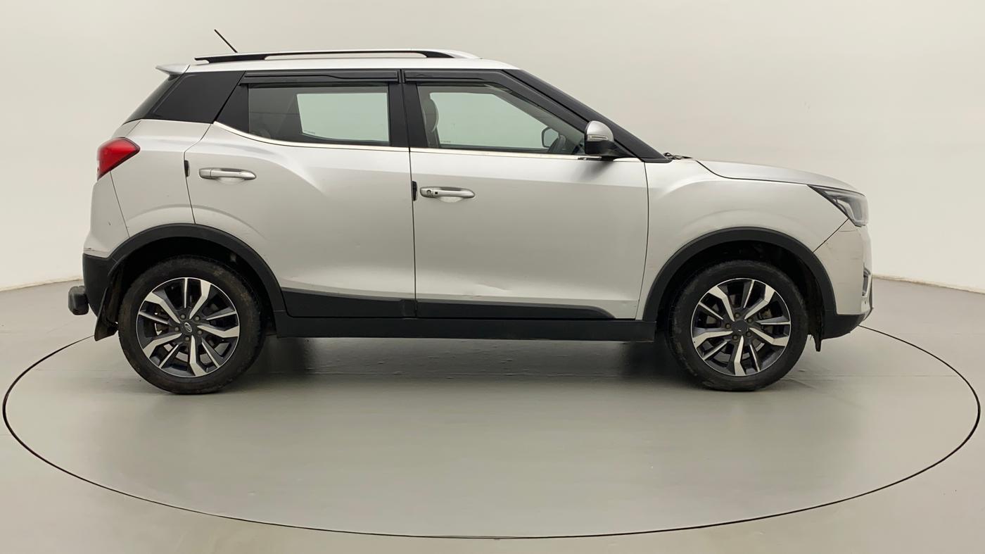 2019 Mahindra XUV300 W8 (O) 1.2 PETROL, Petrol, Manual, 75,927 km, Right Side View