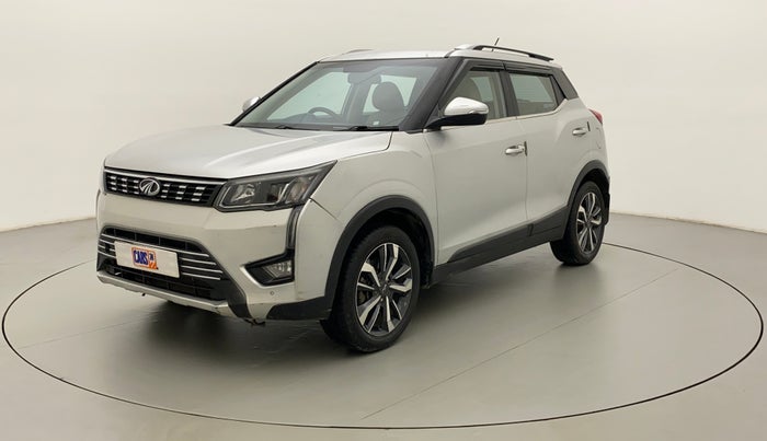 2019 Mahindra XUV300 W8 (O) 1.2 PETROL, Petrol, Manual, 75,927 km, Left Front Diagonal