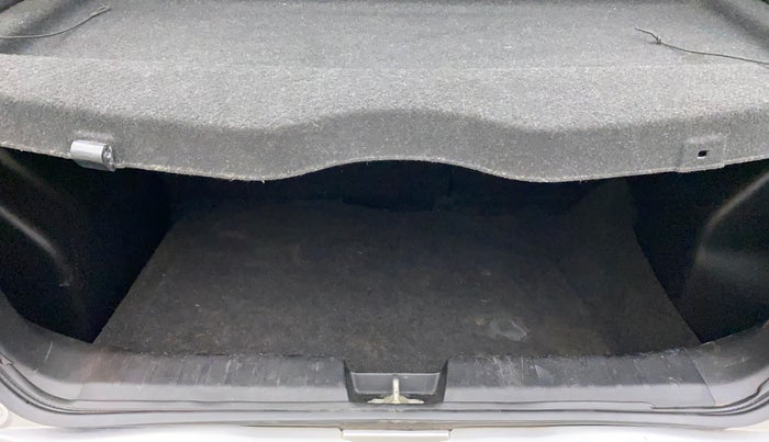 2019 Maruti Baleno ZETA CVT PETROL 1.2, Petrol, Automatic, 39,982 km, Boot Inside