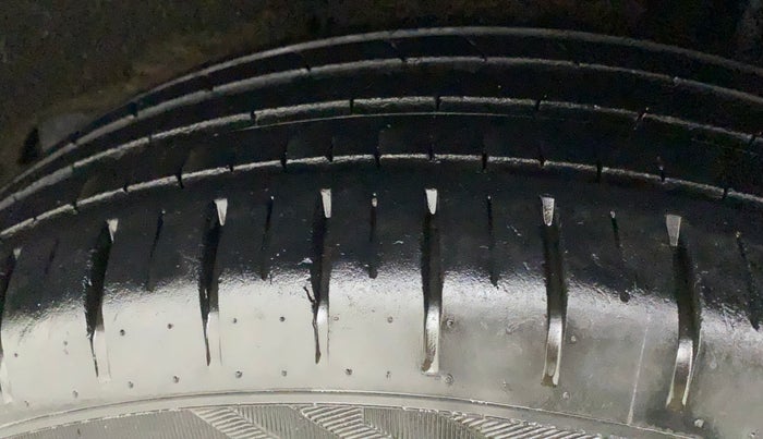 2019 Maruti Baleno ZETA CVT PETROL 1.2, Petrol, Automatic, 39,982 km, Left Rear Tyre Tread