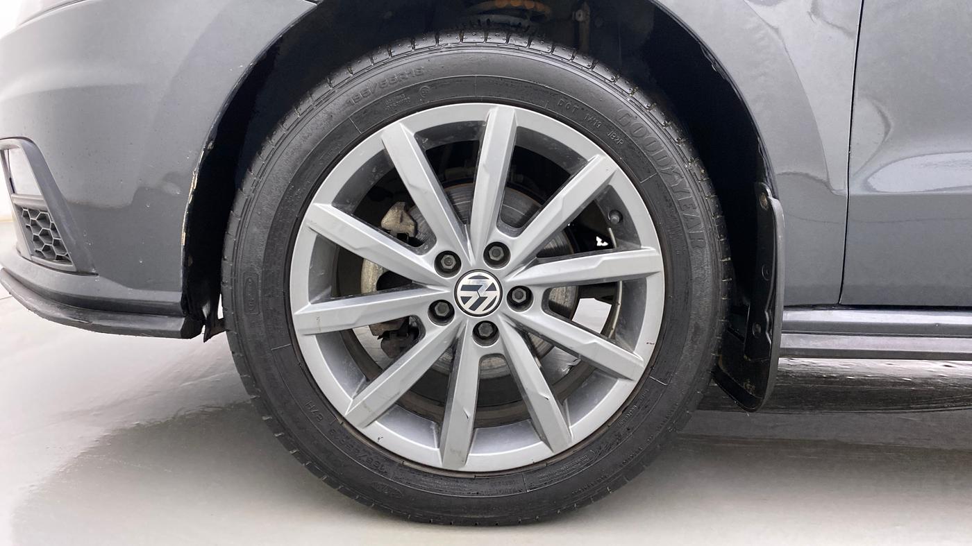 2020 Volkswagen Polo HIGHLINE PLUS 1.0, Petrol, Manual, 29,131 km, Left Front Wheel