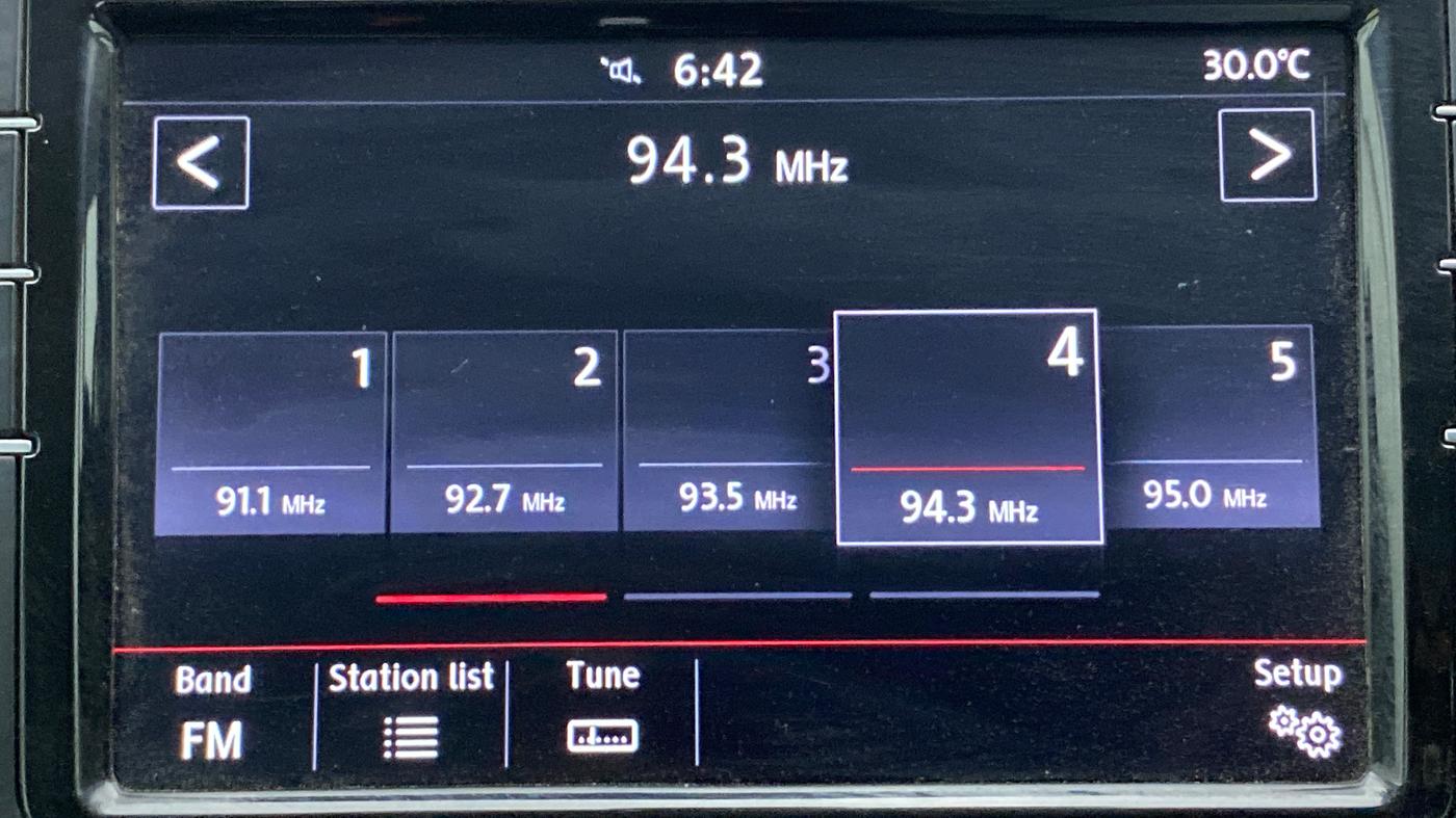2020 Volkswagen Polo HIGHLINE PLUS 1.0, Petrol, Manual, 29,131 km, Touchscreen Infotainment System