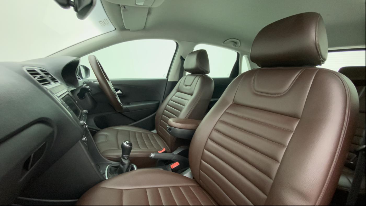 2020 Volkswagen Polo HIGHLINE PLUS 1.0, Petrol, Manual, 29,131 km, Right Side Front Door Cabin