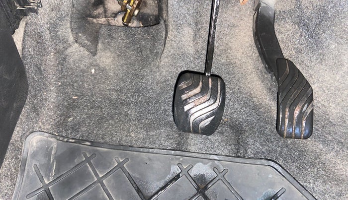 2017 Renault Kwid RXT 1.0 AMT (O), Petrol, Automatic, 79,156 km, Pedals