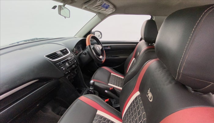 2015 Maruti Swift VXI, Petrol, Manual, 68,742 km, Right Side Front Door Cabin