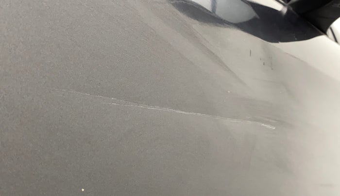 2015 Maruti Swift VXI, Petrol, Manual, 68,742 km, Driver-side door - Minor scratches