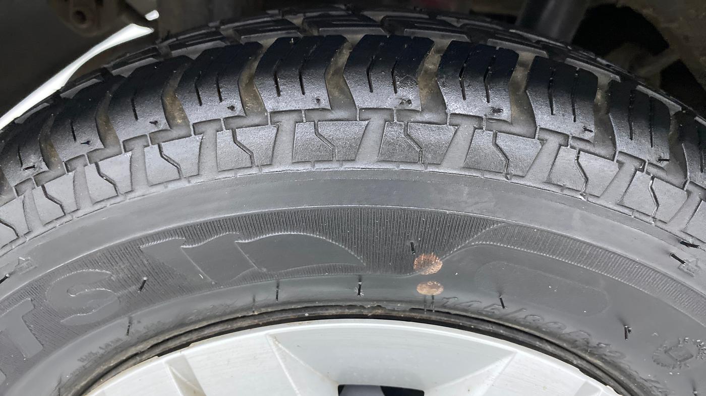 2016 Maruti Alto 800 VXI, Petrol, Manual, 2,154 km, Right Rear Tyre Tread