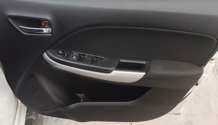 2017 Maruti Baleno ALPHA CVT PETROL 1.2, Petrol, Automatic, 61,180 km, Driver Side Door Panels Control