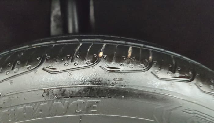 2017 Maruti Baleno ALPHA CVT PETROL 1.2, Petrol, Automatic, 61,180 km, Right Rear Tyre Tread