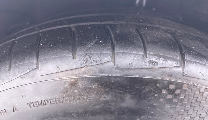 2009 Mercedes Benz C Class 220 CDI ELEGANCE AT, Diesel, Automatic, 66,546 km, Left Front Tyre Tread