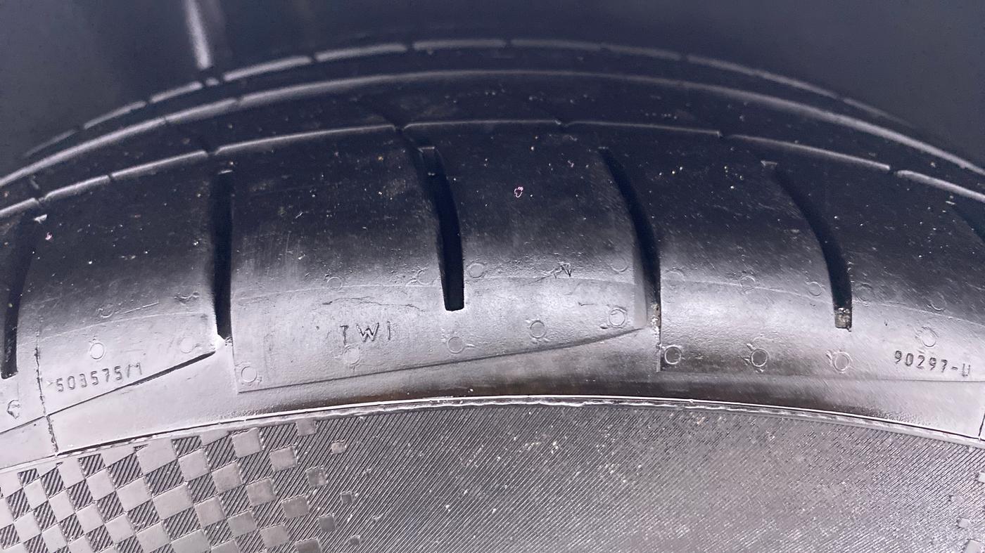 2009 Mercedes Benz C Class 220 CDI ELEGANCE AT, Diesel, Automatic, 66,546 km, Right Rear Tyre Tread