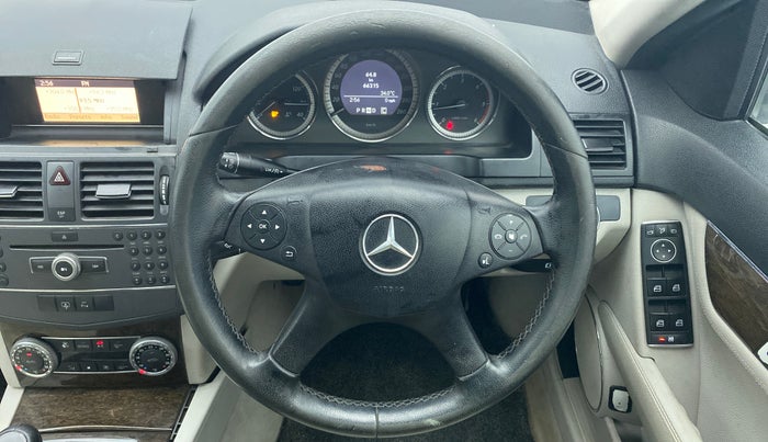 2009 Mercedes Benz C Class 220 CDI ELEGANCE AT, Diesel, Automatic, 66,546 km, Steering Wheel Close Up