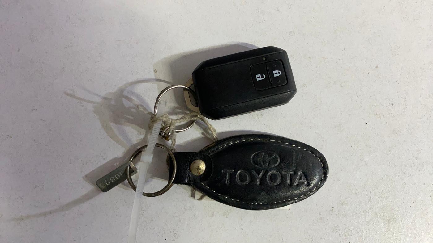 2020 Toyota Glanza V CVT, Petrol, Automatic, 31,830 km, Key Close Up