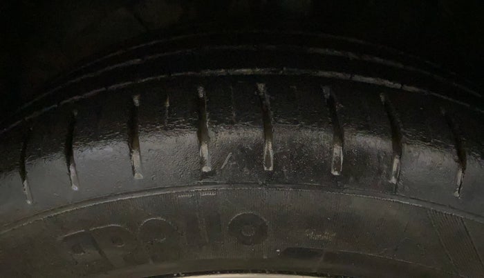 2020 Toyota Glanza V CVT, Petrol, Automatic, 31,716 km, Left Front Tyre Tread