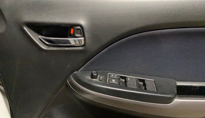 2020 Toyota Glanza V CVT, Petrol, Automatic, 31,716 km, Driver Side Door Panels Control