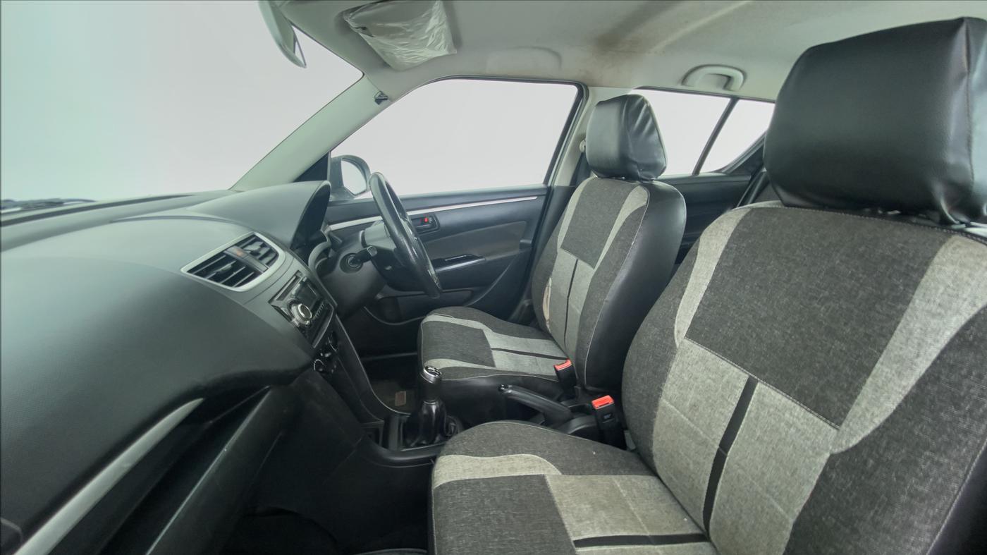 2017 Maruti Swift LXI (O), Petrol, Manual, 58,139 km, Right Side Front Door Cabin