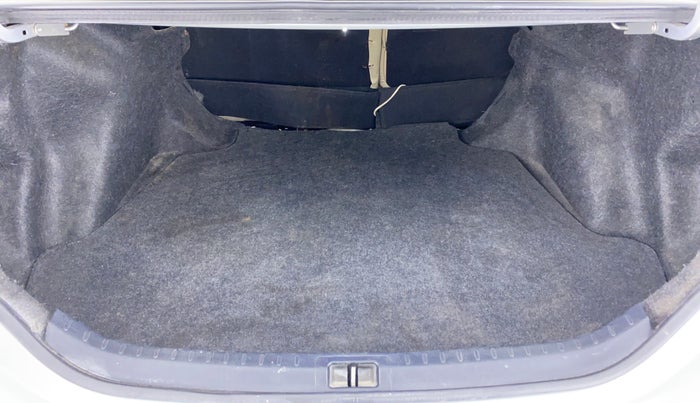 2014 Toyota Corolla Altis D 4D J, Diesel, Manual, 63,996 km, Boot Inside