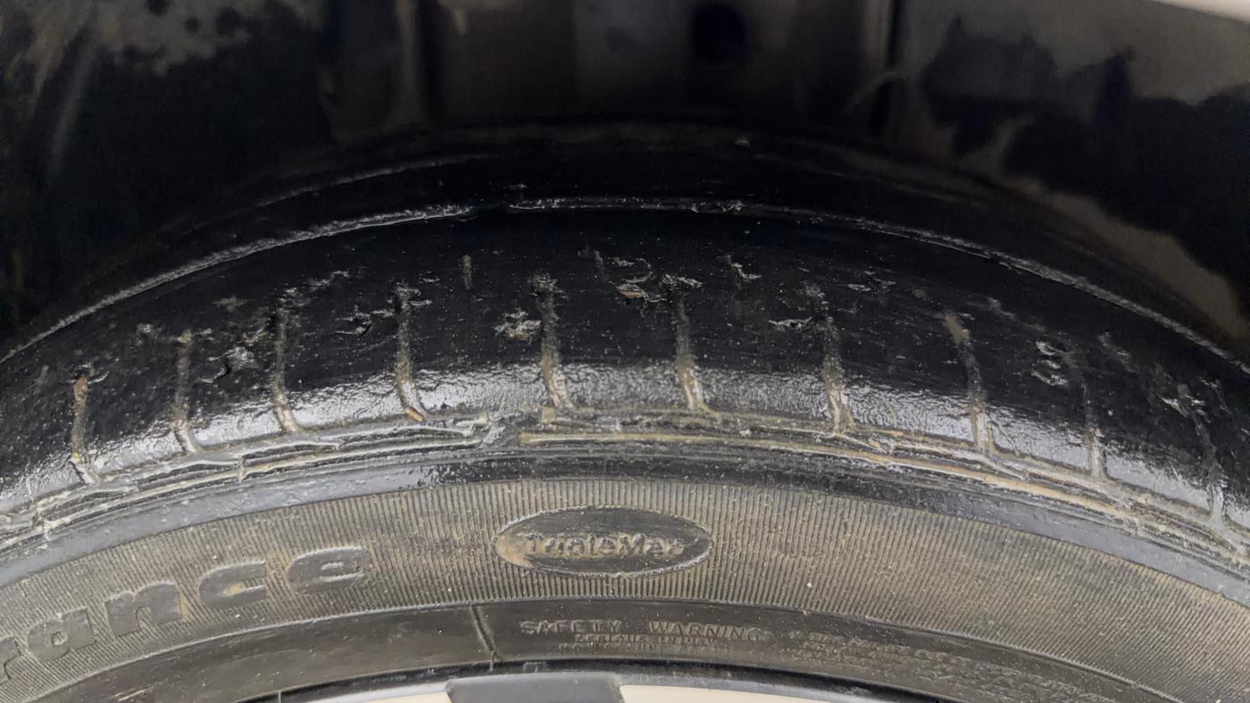2022 Tata Tiago XZA PLUS PETROL, Petrol, Automatic, 76,725 km, Right Front Tyre Tread