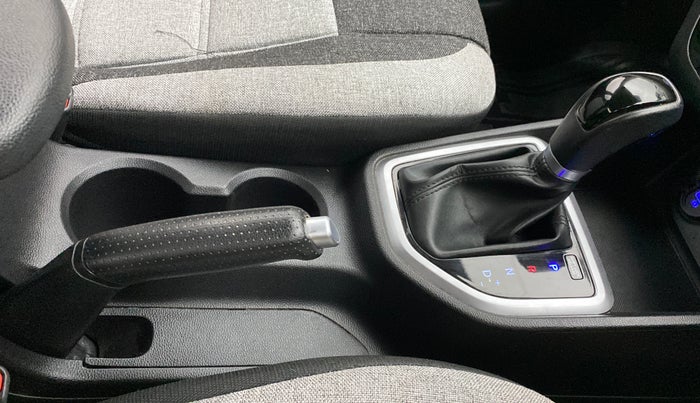 2018 Hyundai Creta 1.6 VTVT SX AUTO, Petrol, Automatic, 45,788 km, Gear Lever