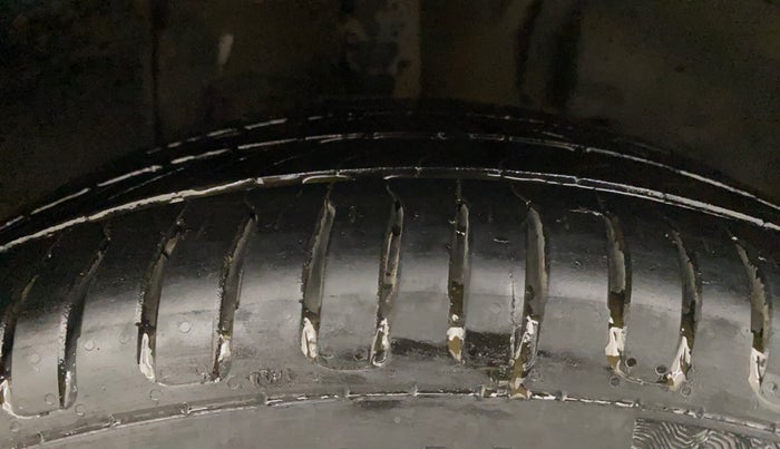 2018 Tata NEXON XZ PLUS DIESEL, Diesel, Manual, 93,890 km, Right Front Tyre Tread