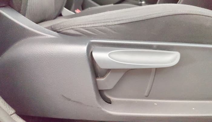 2013 Volkswagen Cross Polo HIGHLINE TDI, Diesel, Manual, 26,692 km, Driver Side Adjustment Panel