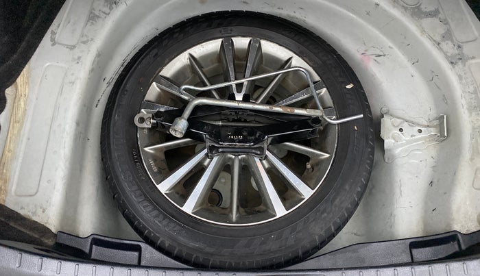 2017 Toyota Corolla Altis VL CVT PETROL, Petrol, Automatic, 98,414 km, Spare Tyre