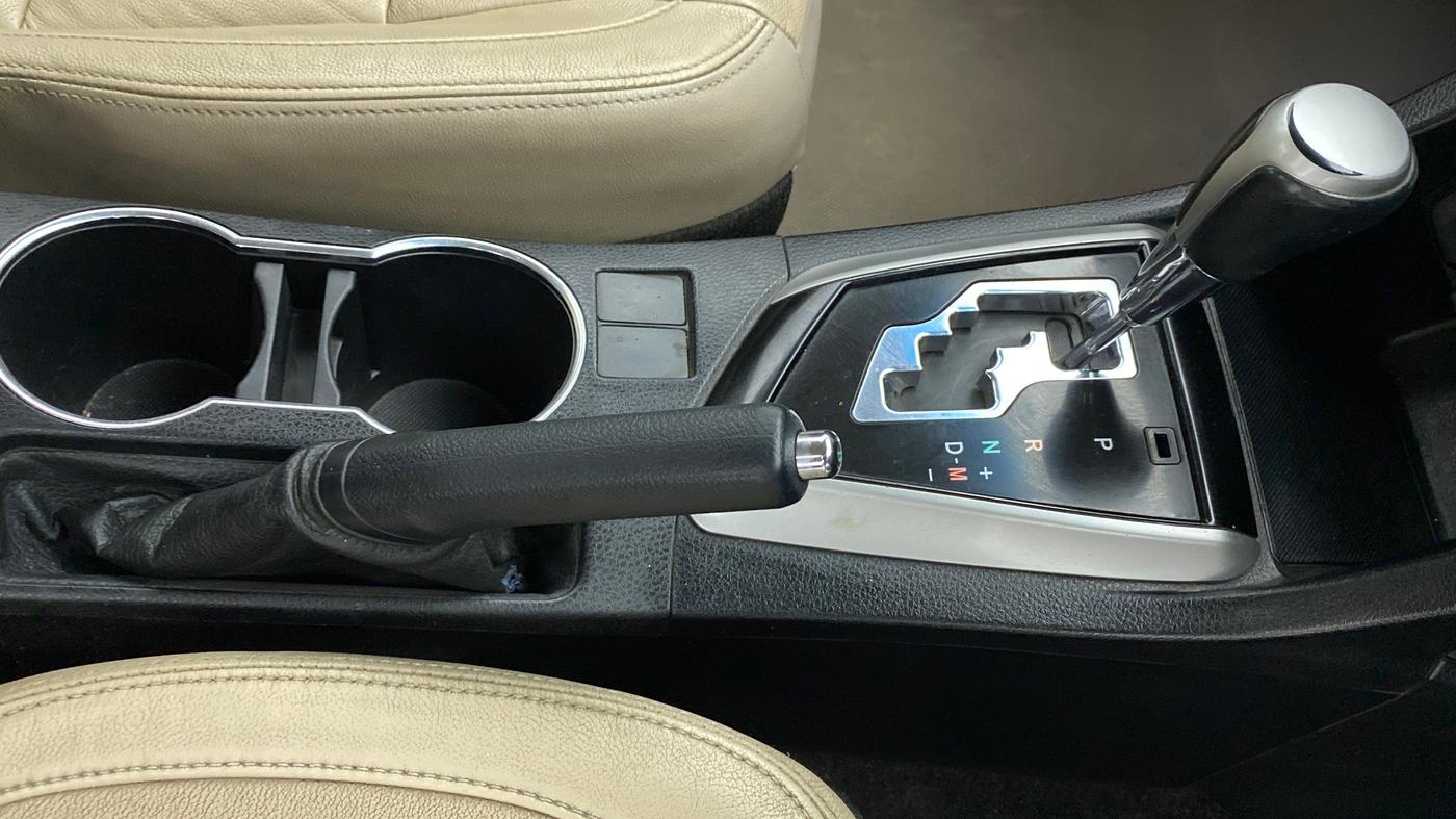 2017 Toyota Corolla Altis VL CVT PETROL, Petrol, Automatic, 98,414 km, Gear Lever