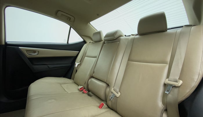 2017 Toyota Corolla Altis VL CVT PETROL, Petrol, Automatic, 98,414 km, Right Side Rear Door Cabin