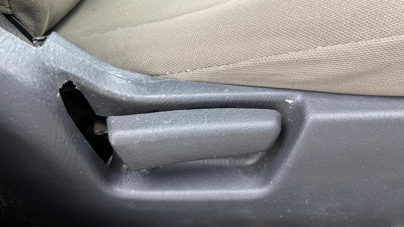 2017 Maruti Alto K10 VXI, Petrol, Manual, 80,632 km, Driver Side Adjustment Panel