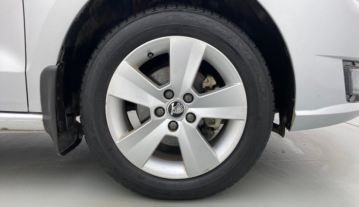 2020 Skoda Rapid 1.0 AMBITION TSI MT, Petrol, Manual, 20,850 km, Right Front Wheel