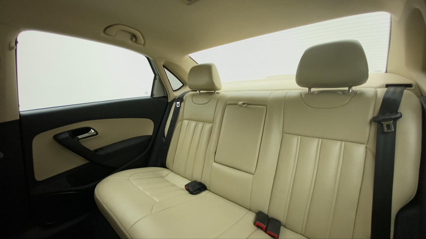 2020 Skoda Rapid 1.0 AMBITION TSI MT, Petrol, Manual, 20,850 km, Right Side Rear Door Cabin
