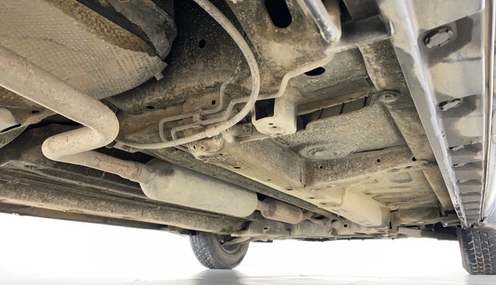 2014 Maruti Swift VXI D, Petrol, Manual, 76,900 km, Right Side Underbody