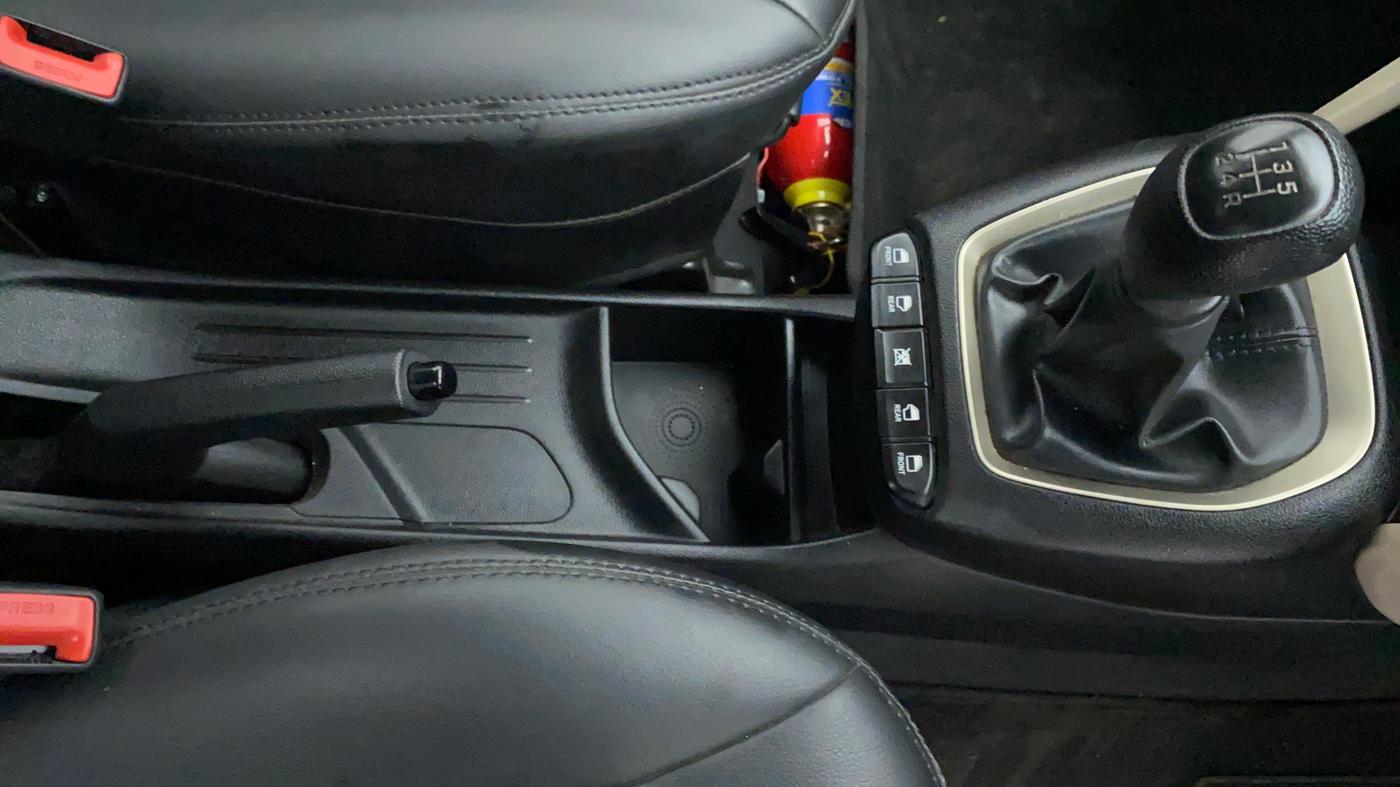 2019 Hyundai NEW SANTRO 1.1 SPORTZ MT CNG, CNG, Manual, 19,169 km, Gear Lever
