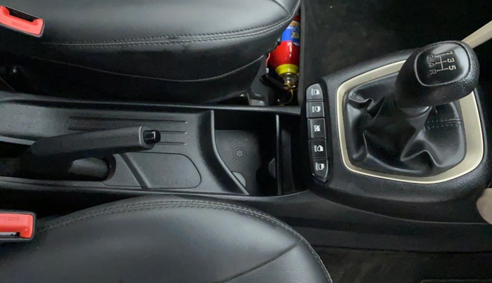 2019 Hyundai NEW SANTRO 1.1 SPORTZ MT CNG, CNG, Manual, 19,169 km, Gear Lever