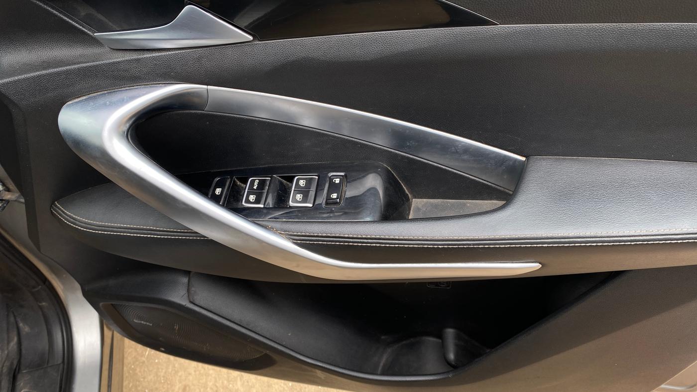 2020 MG HECTOR SHARP 2.0 DIESEL, Diesel, Manual, 98,896 km, Driver Side Door Panels Control
