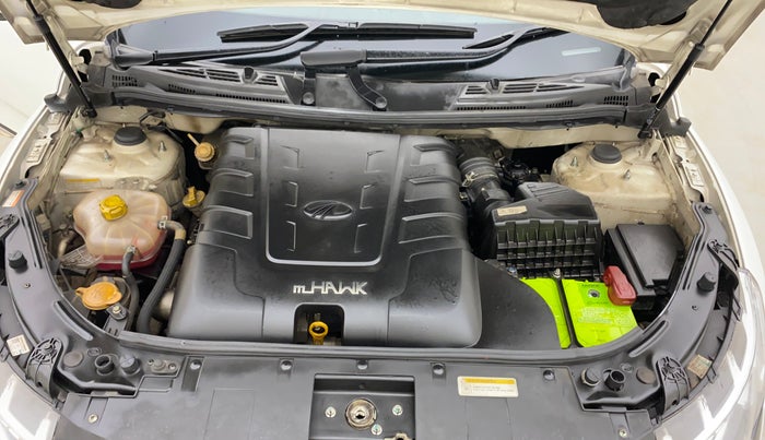 2018 Mahindra XUV500 W11, Diesel, Manual, 72,771 km, Engine View