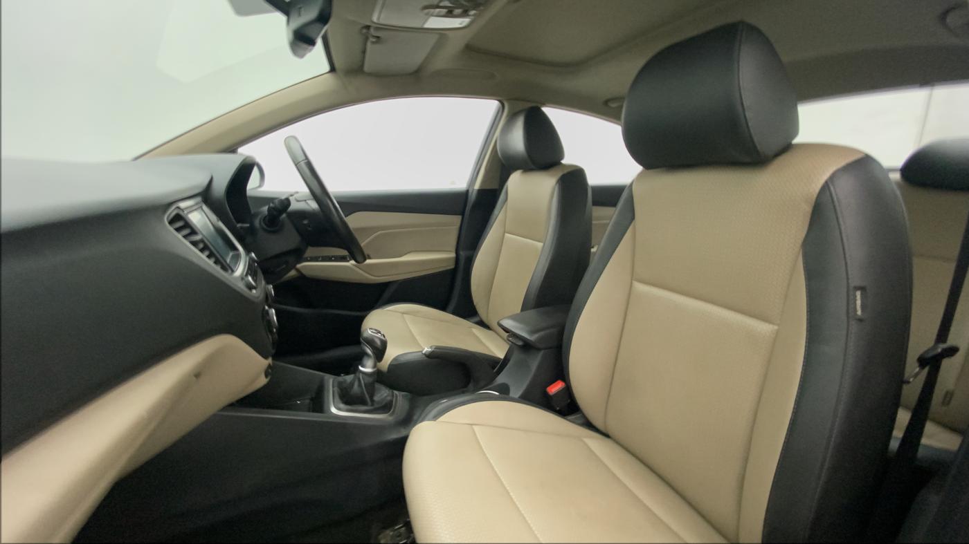 2018 Hyundai Verna 1.6 SX (O) CRDI MT, Diesel, Manual, 55,220 km, Right Side Front Door Cabin