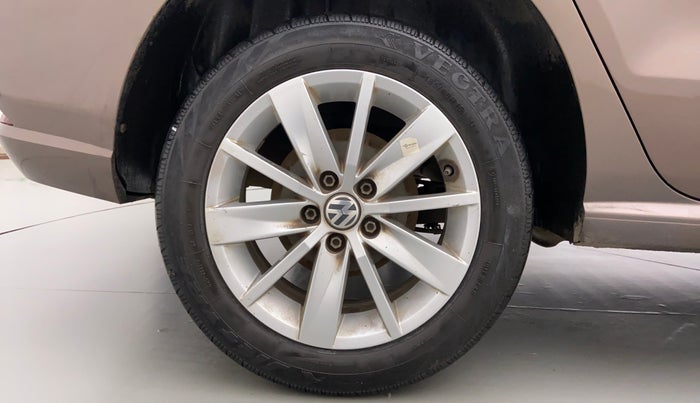 2016 Volkswagen Ameo HIGHLINE 1.2, Petrol, Manual, 64,500 km, Right Rear Wheel