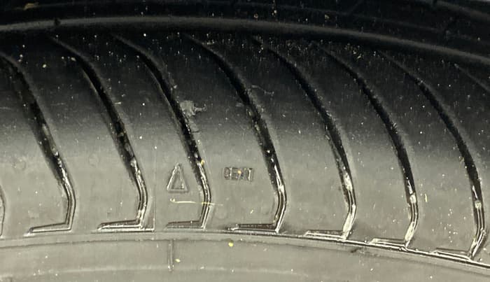 2014 Hyundai Grand i10 ASTA AT 1.2 KAPPA VTVT, Petrol, Automatic, 47,734 km, Right Front Tyre Tread