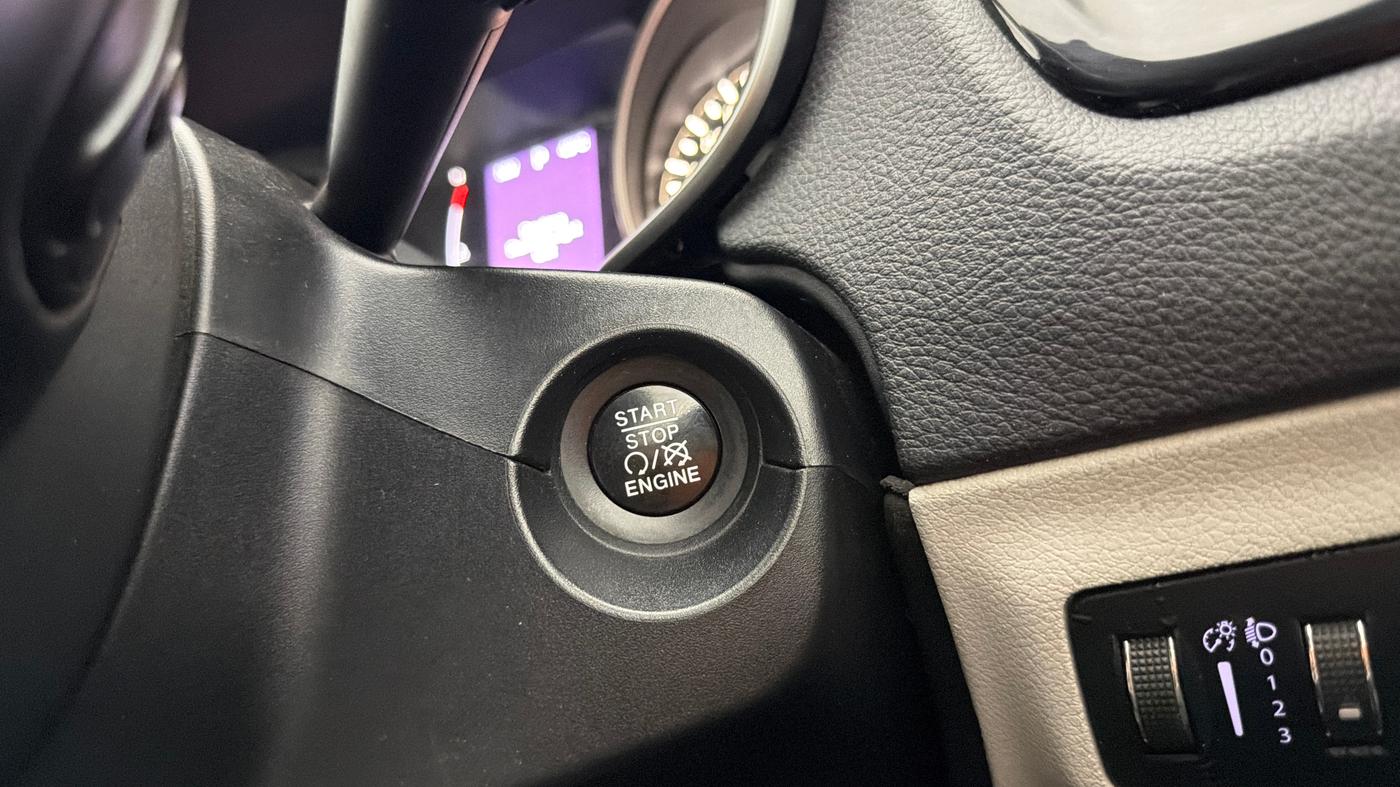 2017 Jeep Compass LIMITED 1.4 PETROL AT, Petrol, Automatic, 93,055 km, Keyless Start/ Stop Button