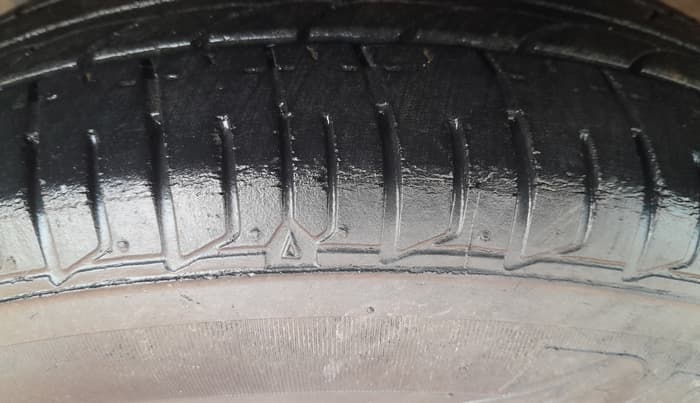 2016 Tata Tiago XM PETROL, Petrol, Manual, 64,168 km, Left Front Tyre Tread