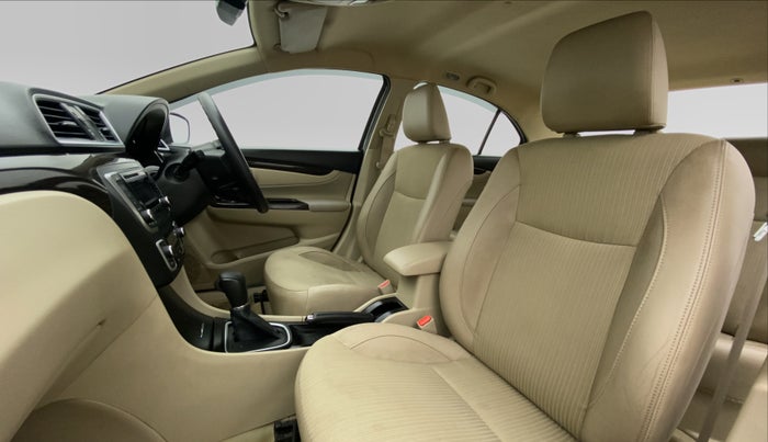 2017 Maruti Ciaz ZETA 1.4 VVT AMT, Petrol, Automatic, 30,492 km, Right Side Front Door Cabin