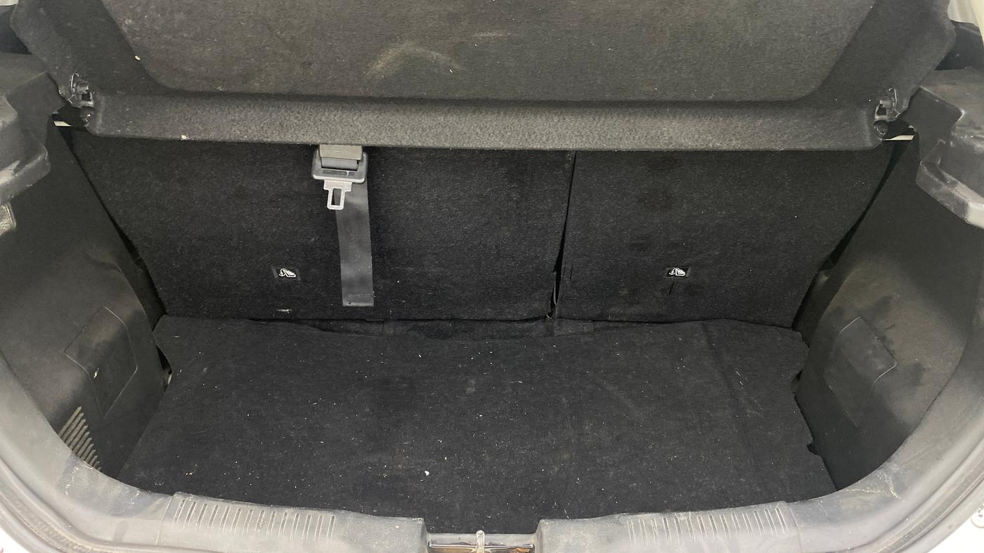 2017 Maruti IGNIS ZETA 1.2 AMT, Petrol, Automatic, 37,403 km, Boot Inside