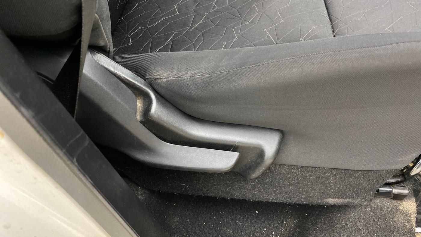 2017 Maruti IGNIS ZETA 1.2 AMT, Petrol, Automatic, 37,403 km, Driver Side Adjustment Panel