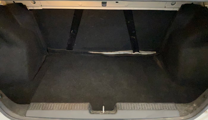 2018 Maruti Dzire VXI AMT, Petrol, Automatic, 63,854 km, Boot Inside