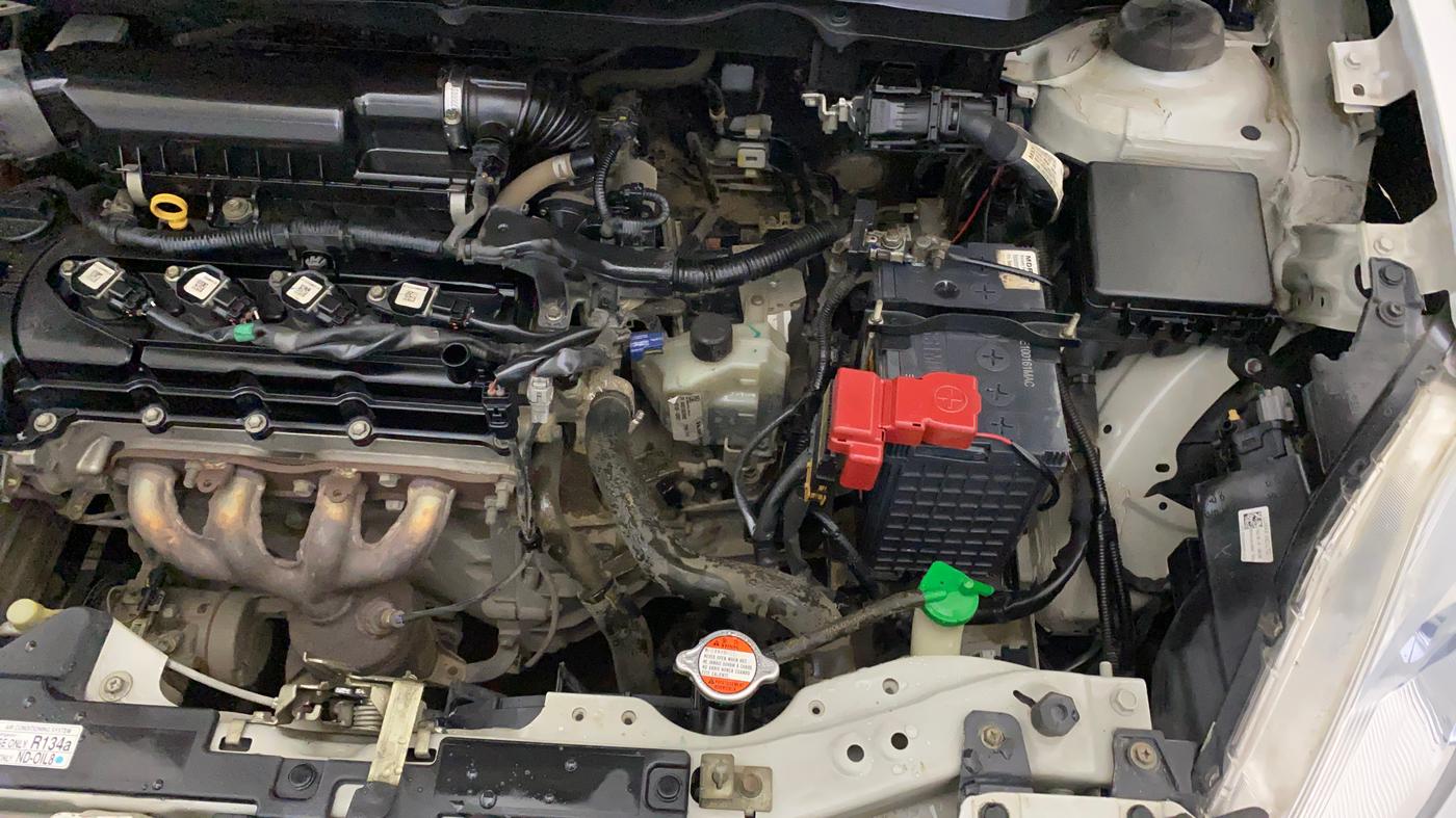 2018 Maruti Dzire VXI AMT, Petrol, Automatic, 63,854 km, Engine View - Left