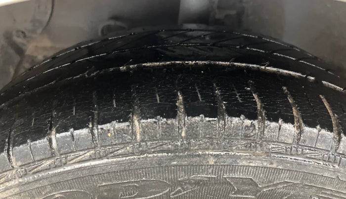 2019 Hyundai Xcent S 1.2, Petrol, Manual, 31,094 km, Left Front Tyre Tread