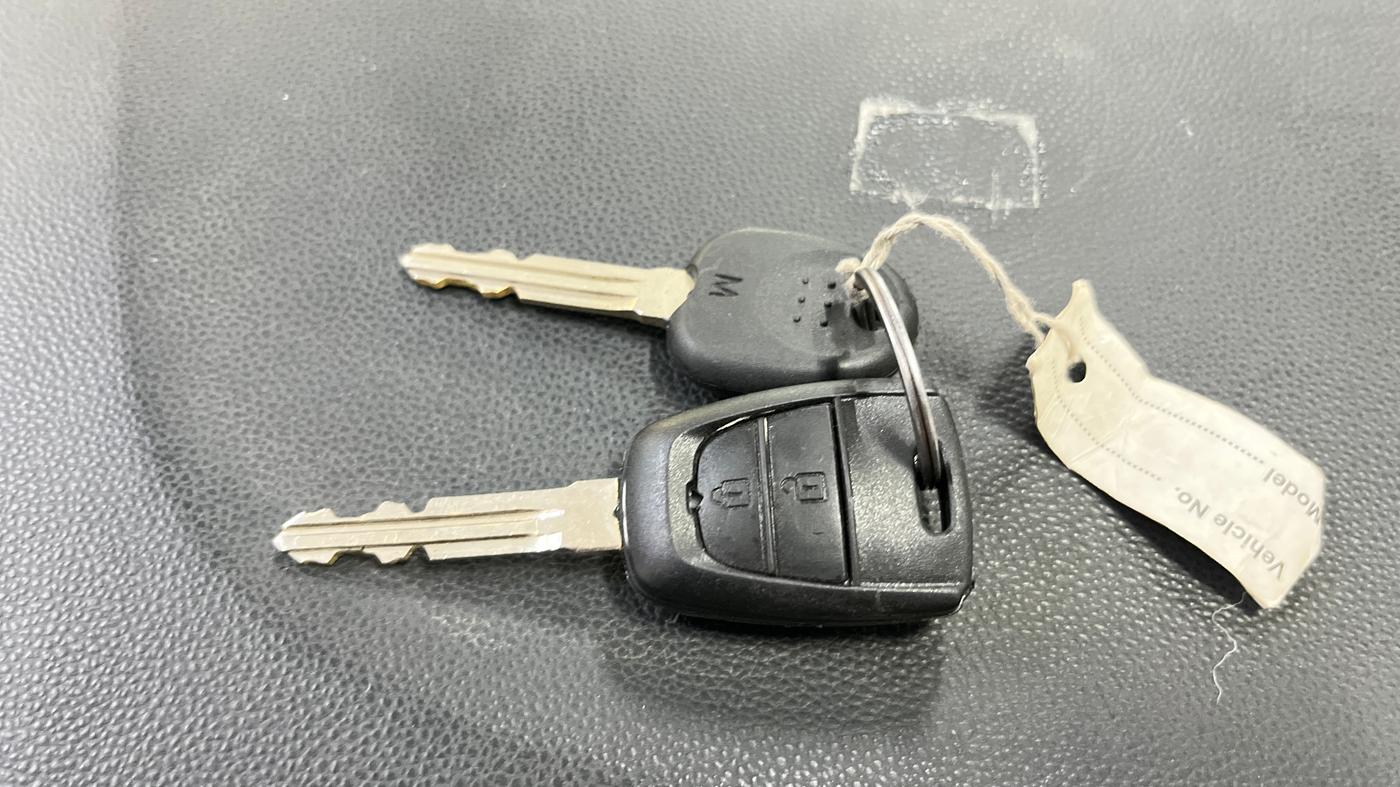 2019 Hyundai Xcent S 1.2, Petrol, Manual, 31,094 km, Key Close Up